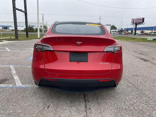 2021 Tesla Model Y Long Range Dual Motor All-Wheel Drive