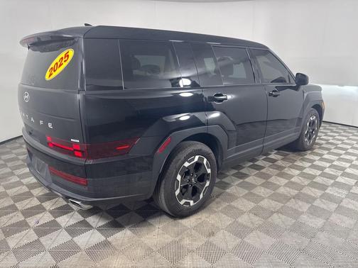 2025 Hyundai SANTA FE SE