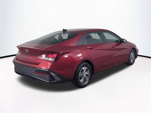 Ultimate Red 2024 Hyundai ELANTRA SE