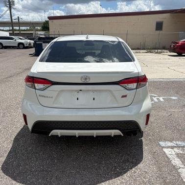 Blizzard Pearl 2021 Toyota Corolla SE