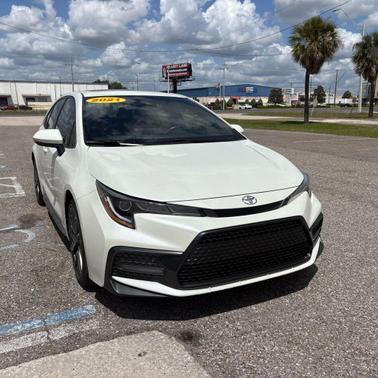 Blizzard Pearl 2021 Toyota Corolla SE
