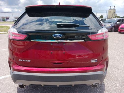 Ruby Red Metallic Tinted Clearcoat 2019 Ford Edge SEL