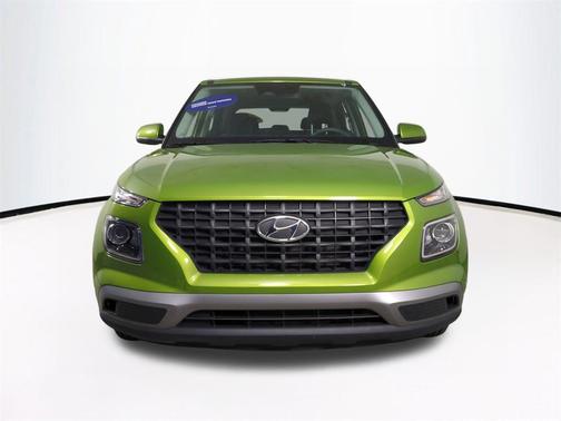 2023 Hyundai VENUE SE