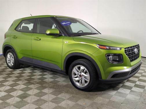 2023 Hyundai VENUE SE