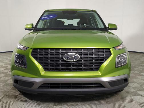 2023 Hyundai VENUE SE