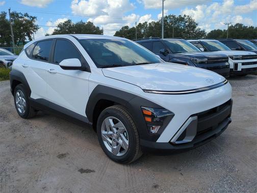 2026 Hyundai KONA SE