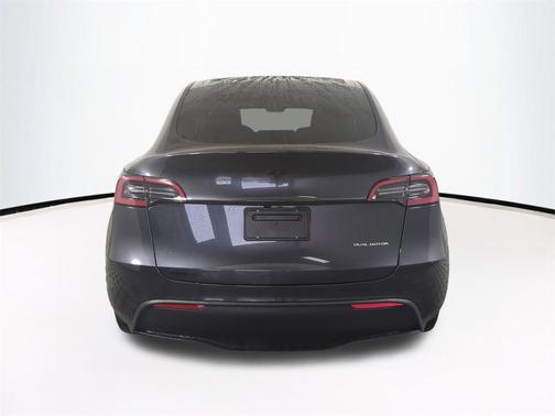 2024 Tesla Model Y Long Range Dual Motor All-Wheel Drive