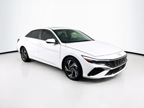 2025 Hyundai ELANTRA SEL