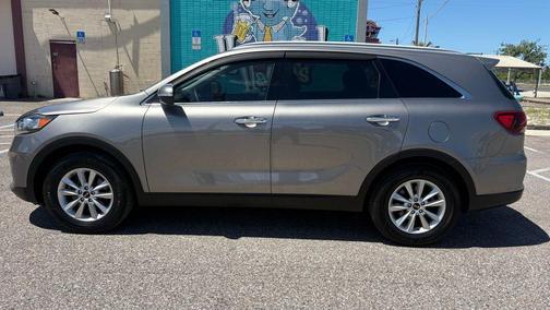 Titanium Silver 2019 Kia Sorento LX