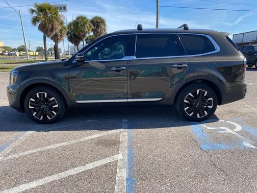 2023 Kia Telluride SX