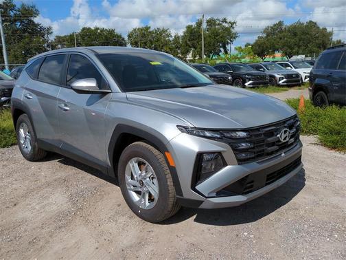 2025 Hyundai TUCSON SE