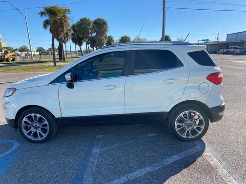 2020 Ford EcoSport Titanium