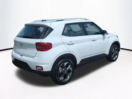 Lunar White 2026 Hyundai VENUE SEL