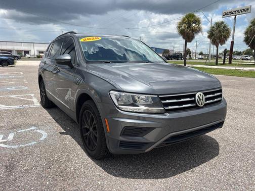 Gray 2020 Volkswagen Tiguan 2.0T SE R-Line Black