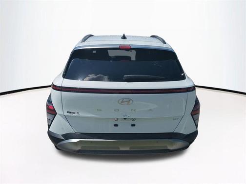 Atlas White 2026 Hyundai KONA Limited