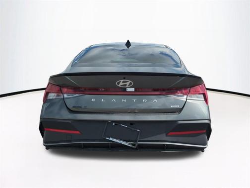 2025 Hyundai ELANTRA HEV SEL Sport