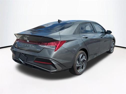 2025 Hyundai ELANTRA HEV SEL Sport