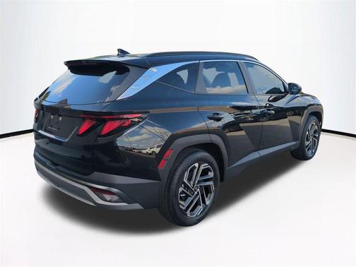 Phantom 2026 Hyundai TUCSON SEL Plus