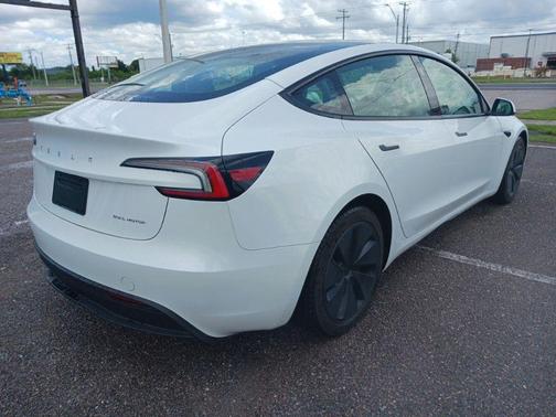 Pearl White Multi-Coat 2024 Tesla Model 3 Long Range