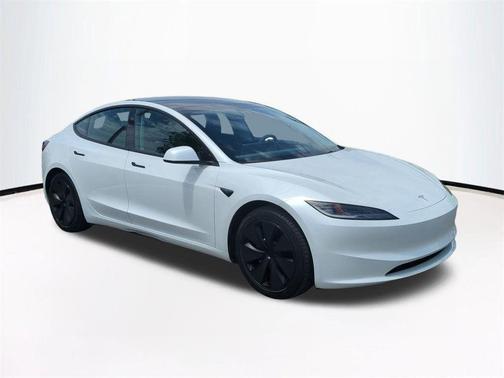 Pearl White Multi-Coat 2024 Tesla Model 3 Long Range