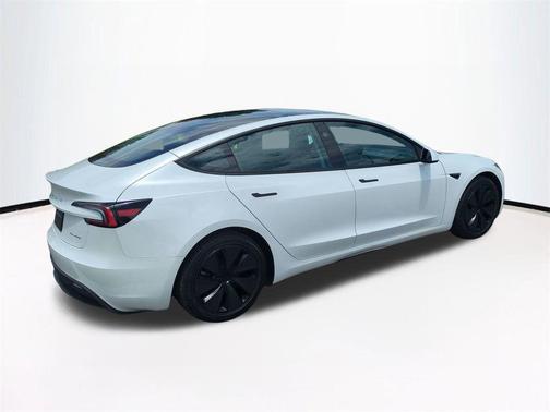 Pearl White Multi-Coat 2024 Tesla Model 3 Long Range