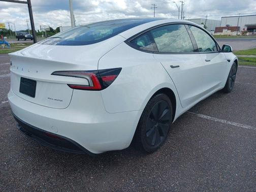 Pearl White Multi-Coat 2024 Tesla Model 3 Long Range