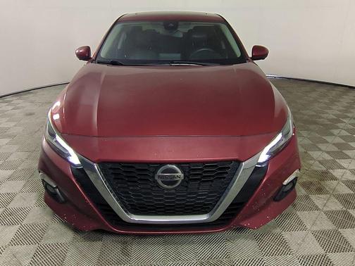 Scarlet Ember Tintcoat 2020 Nissan Altima Platinum FWD