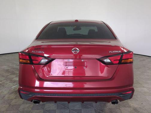 Scarlet Ember Tintcoat 2020 Nissan Altima Platinum FWD