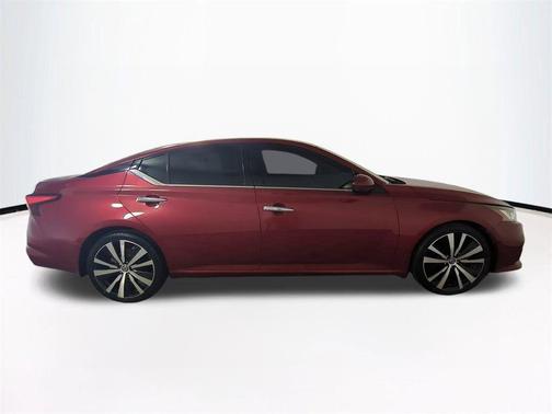 2020 Nissan Altima Platinum FWD