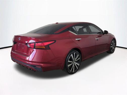 2020 Nissan Altima Platinum FWD