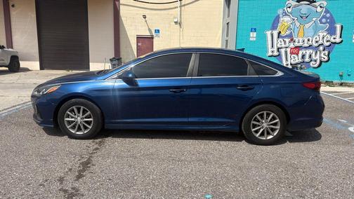 Lakeside Blue 2018 Hyundai SONATA SE