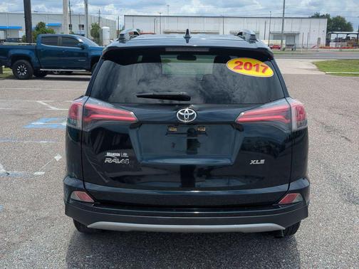 Aqua 2017 Toyota RAV4 XLE