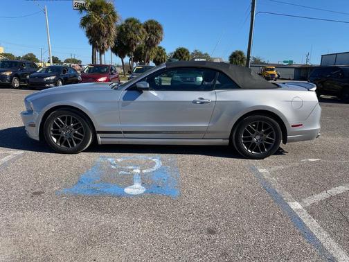 2014 Ford Mustang V6 Premium