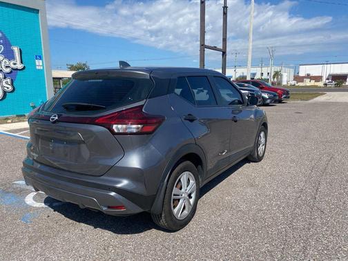 2023 Nissan Kicks S