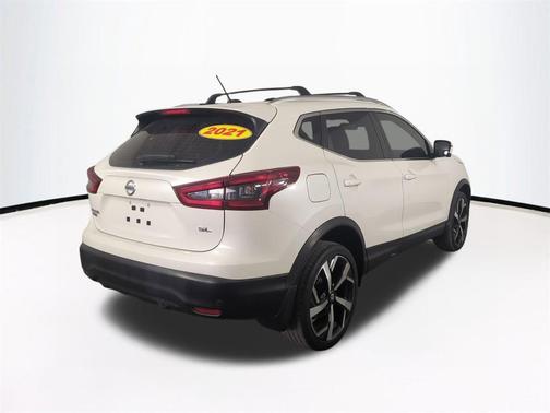 2021 Nissan Rogue Sport SL