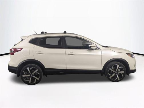 2021 Nissan Rogue Sport SL