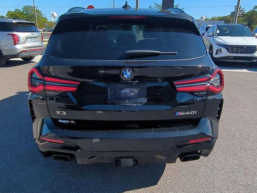 2023 BMW X3 M40i