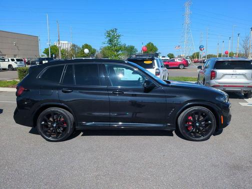 2023 BMW X3 M40i
