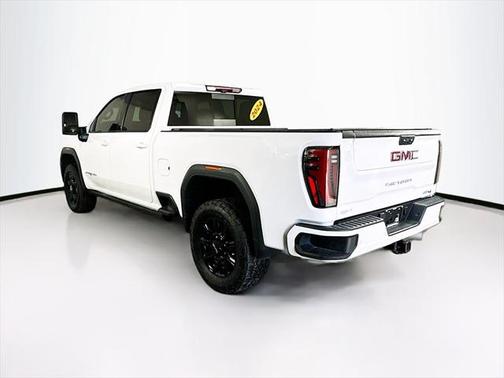 2024 GMC Sierra 2500 AT4