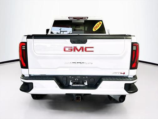 2024 GMC Sierra 2500 AT4
