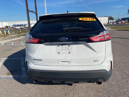 2019 Ford Edge SE