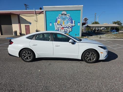 2023 Hyundai SONATA SEL