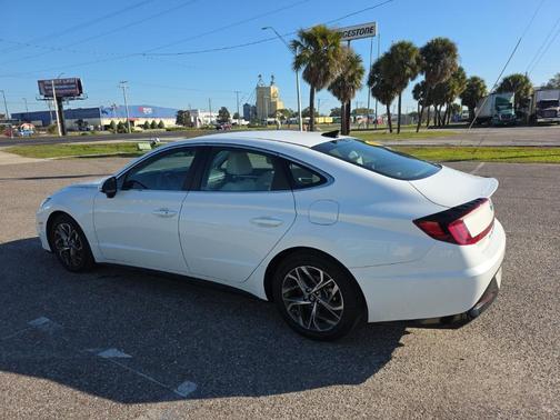 2023 Hyundai SONATA SEL
