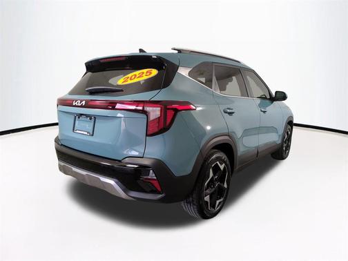 2025 Kia Seltos EX