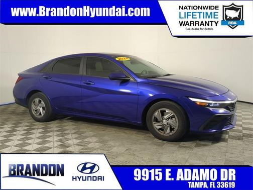 2024 Hyundai ELANTRA SE