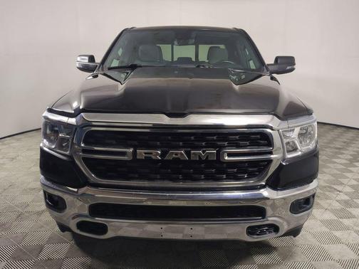 Diamond Black Crystal Pearlcoat 2023 RAM 1500 Big Horn/Lone Star