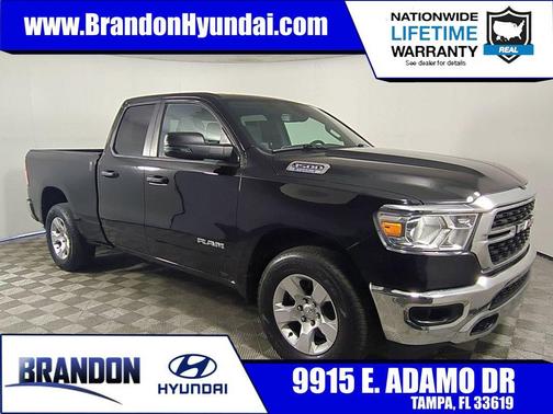 Diamond Black Crystal Pearlcoat 2023 RAM 1500 Big Horn/Lone Star