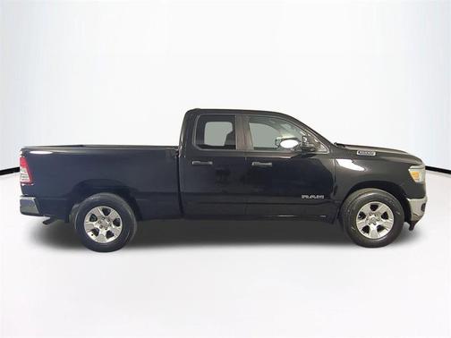 Diamond Black Crystal Pearlcoat 2023 RAM 1500 Big Horn/Lone Star