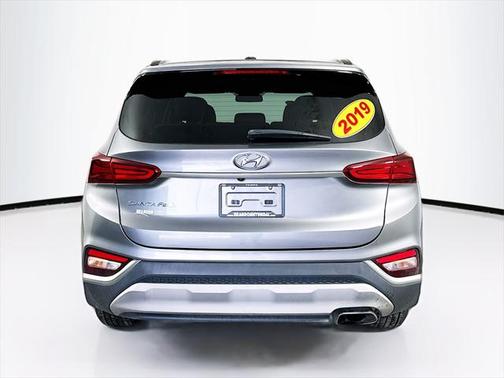2019 Hyundai SANTA FE SE 2.4