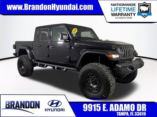 2025 Jeep Gladiator Nighthawk